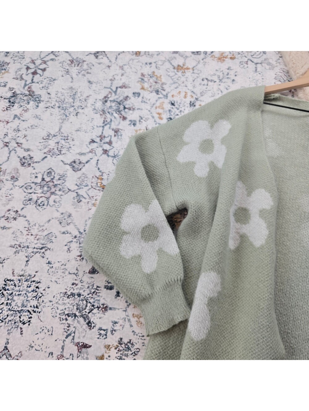Shein Curve Green White Flower Sweater Cardigan Plus Size 1XL - Picture 2 of 8